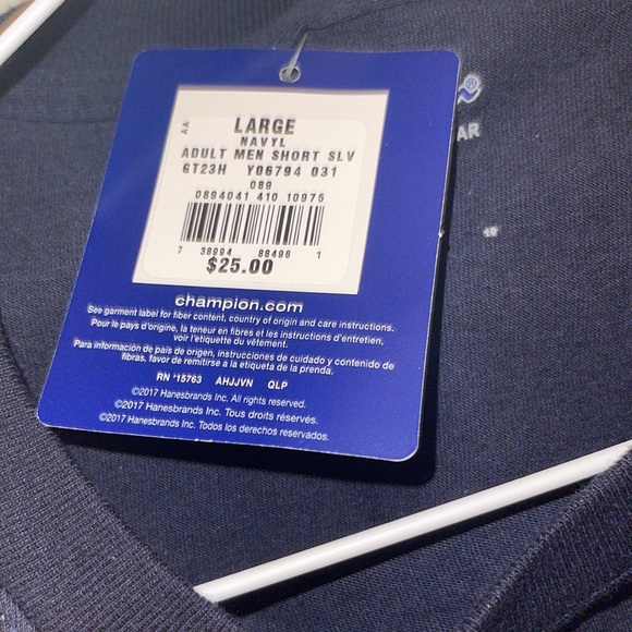 Champion Men’s t-shirt size large - Navy Blue - Picture 7 of 8